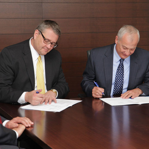 Kirkwood, Tippie College of Business Sign Agreement