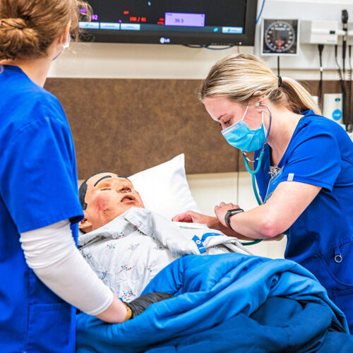 Kirkwood-Nursing-Students-at-Simulator-Featured