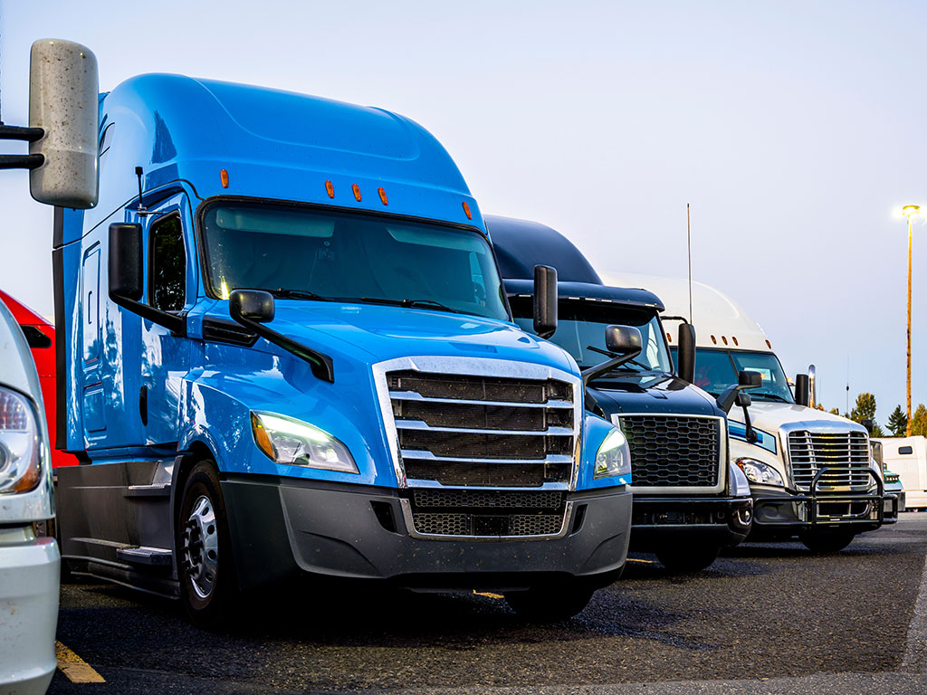 Semi-Trucks-in-a-Line-Featured