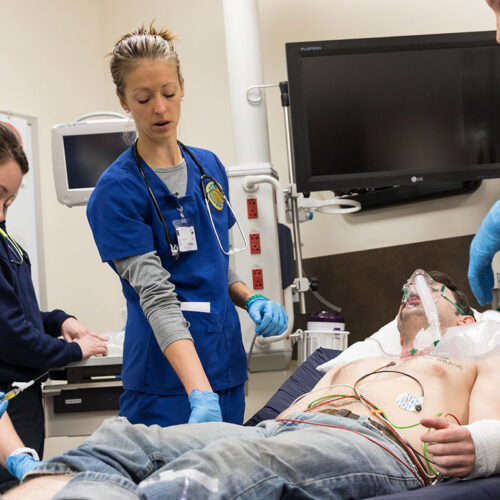 Students-at-Work-in-the-Sim-Center-Featured