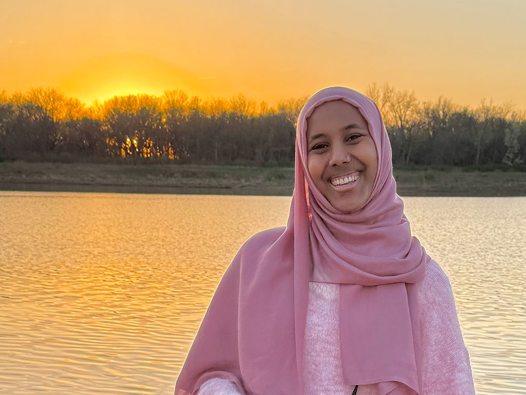 Lama-Mohamed-in-Front-of-Sunset-Featured