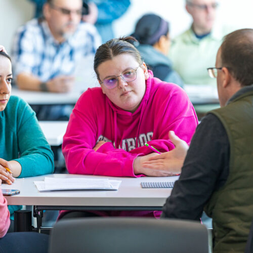 Workplace-Learning-Connection-Students-Listen-to-a-Workforce-Partner-Featured